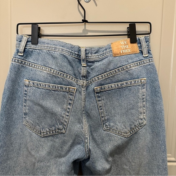Free People We The Free Maggie Mid Rise Straight Leg Jeans Size 27 Distressed - Picture 4 of 9